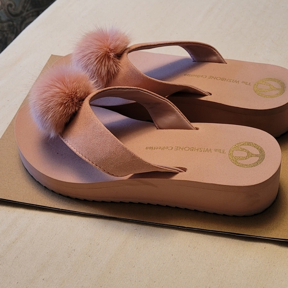 Flip flops - Picture 2 of 3